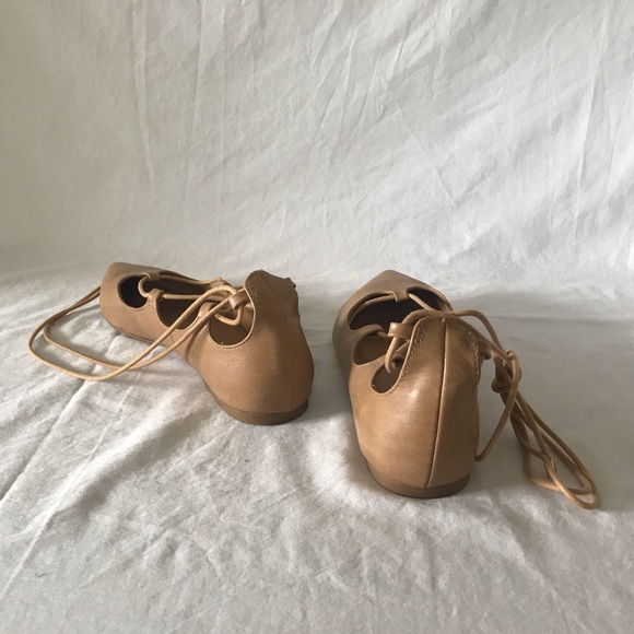 NWOT lace up sandals - Picture 2 of 4